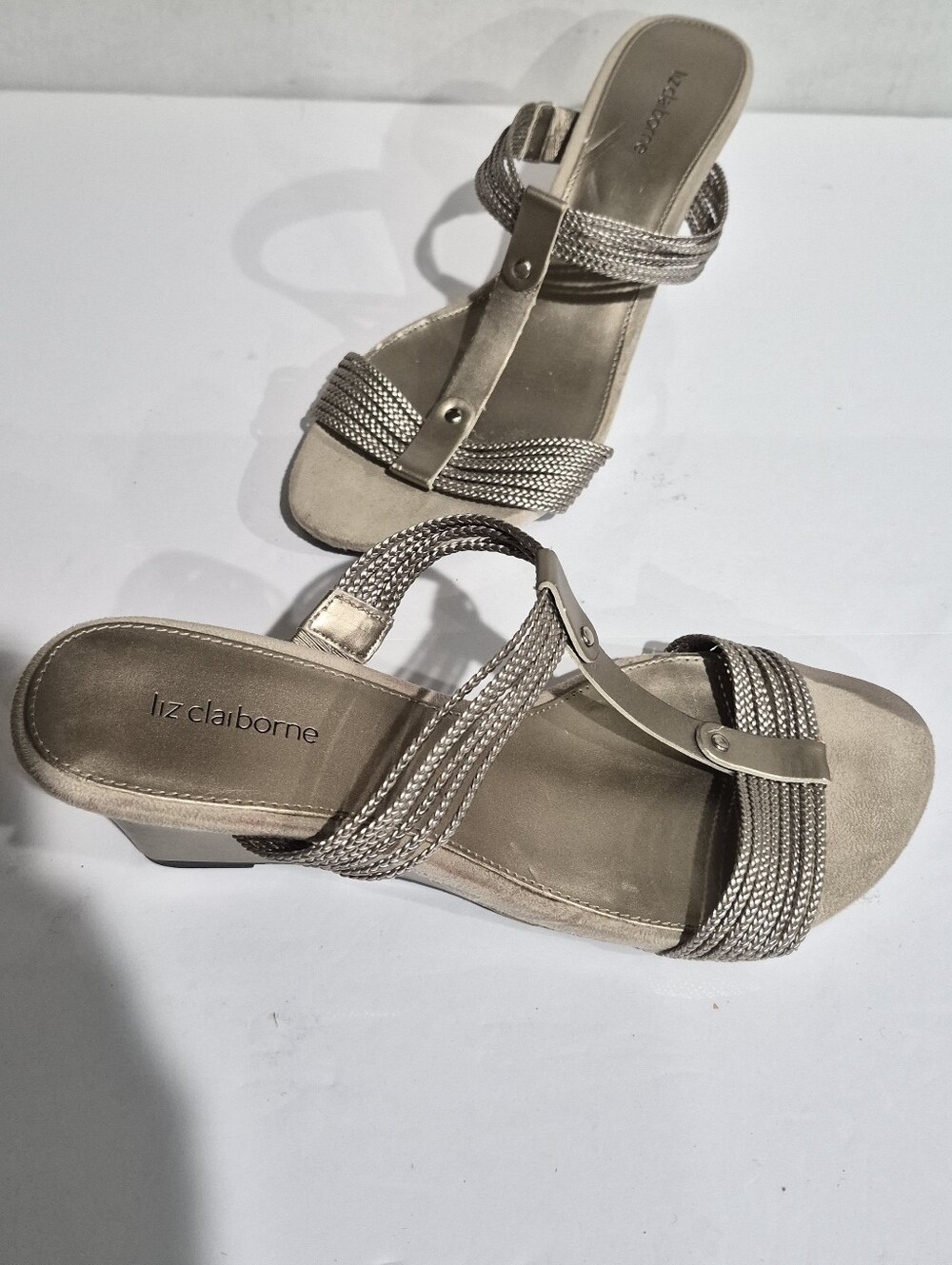 Liz Claiborne Metallic Gold Braided Strap Women’s Sandals